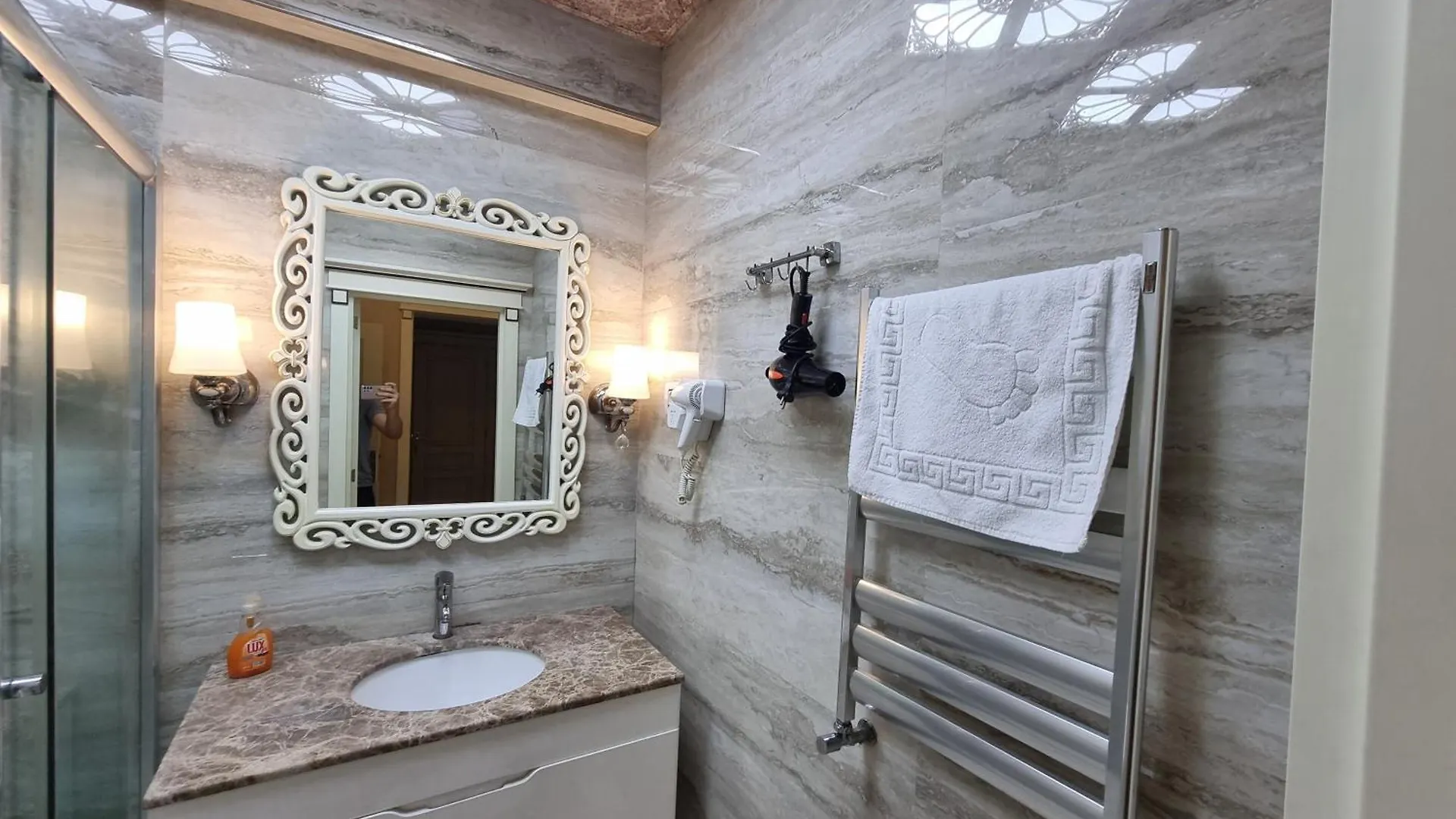 Park Azure Family Apartment Baku 0*,